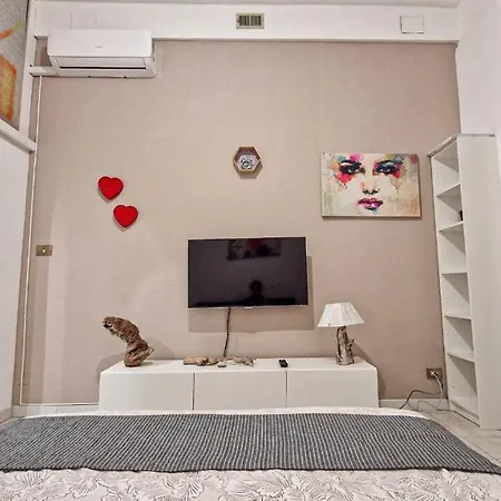 Апартаменты La Petite Maison *
